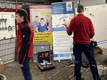 Foto (RME): „Ausbildung“ steht bei Schmitz Haustechnik an 1. Stelle!